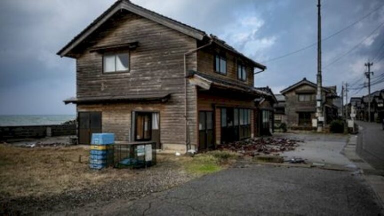seisme-au-japon :-un-village-epargne-grace-a-son-architecture-unique