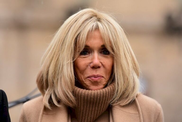 brigitte-macron-:-sa-mysterieuse-absence-pour-l’hommage-a-robert-badinter-remarquee
