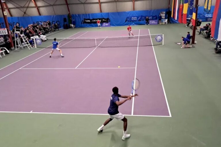 tennis-:-la-france-s’incline-en-finale-de-la-coupe-d’europe-junior-face-a-la-suisse