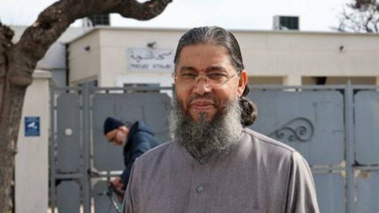 imam-accuse-d' »appels-a-la-haine »-dans-le-gard-:-mahjoub-mahjoubi-a-ete-expulse-vers-la-tunisie,-annonce-gerald-darmanin