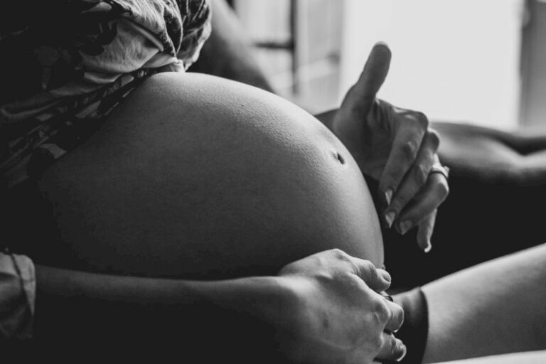 temoignage.-“ma-belle-mere-a-deboule-en-salle-d’accouchement-en-voulant-changer-le-prenom-de-mon-bebe”