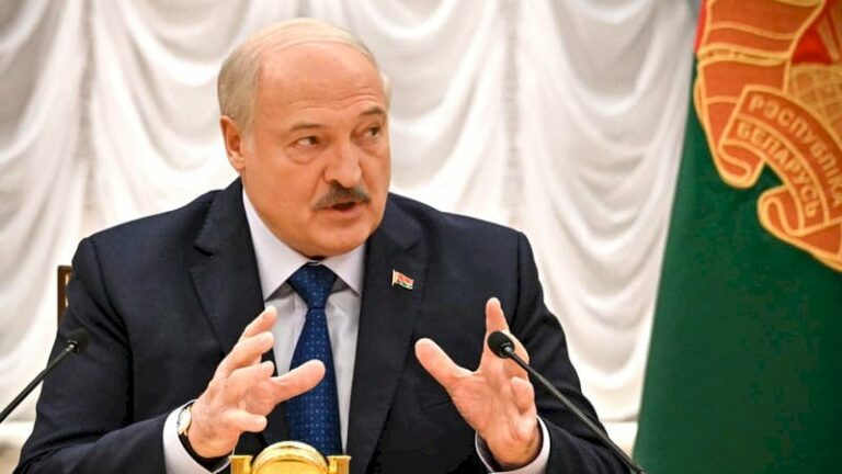 bielorussie:-en-poste-depuis-1994,-le-president-alexander-loukachenko-annonce-se-representer-en-2025
