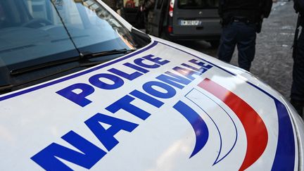 Paris : deux hommes, soupçonnés de proxénétisme envers deux jeunes mineures, en garde à vue