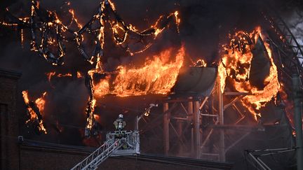 Suède : un incendie ravage le plus grand parc d'attractions du pays, une personne portée disparue