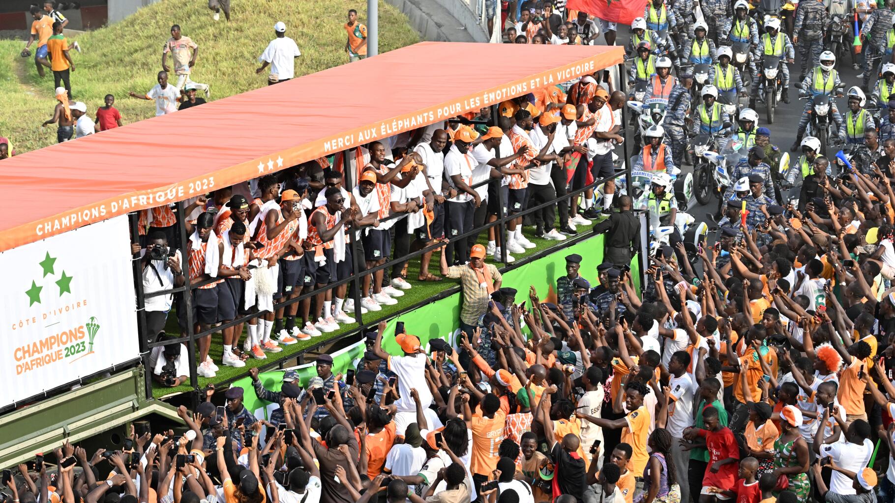   CAN 2024 : La Côte d’Ivoire célèbre son titre avec une parade folle dans Abidjan  