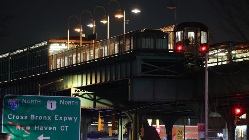 New York: un mort et cinq blessés après des coups de feu tirés sur un quai de métro