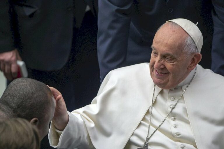 vatican :-le pape revient-a-la-charge-contre-la-theorie-du-genre,-« le-plus-affreux-danger »