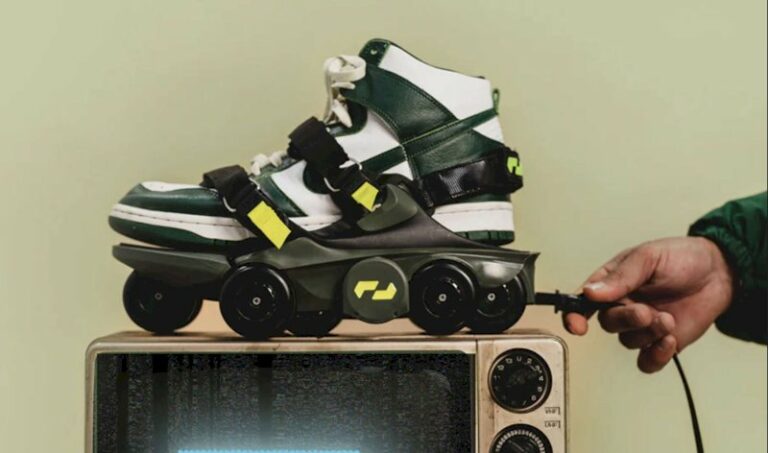 les-etonnantes-chaussures-robotiques-moonwalkers-sont-disponibles-a-la-vente-!